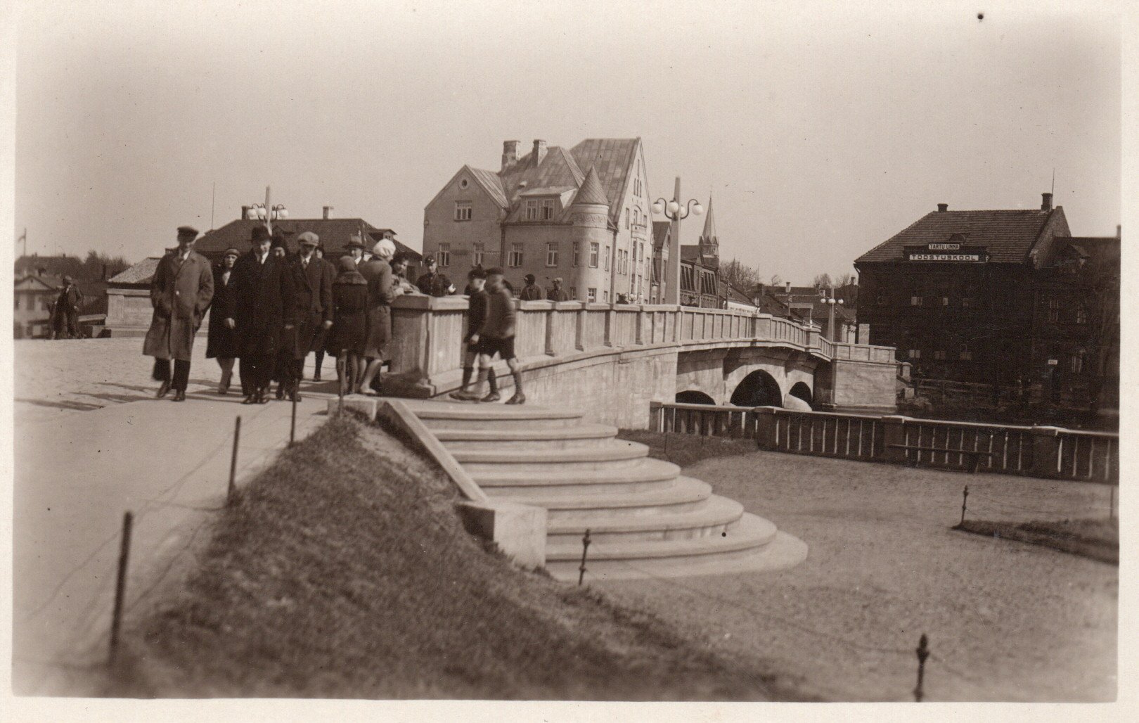 lot picture